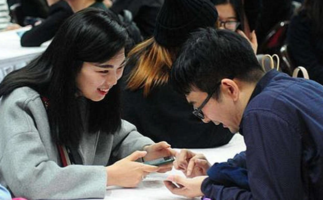 事件快讯 湖北27岁男子求政府分配对象，官方：多与女性接触，大胆追求