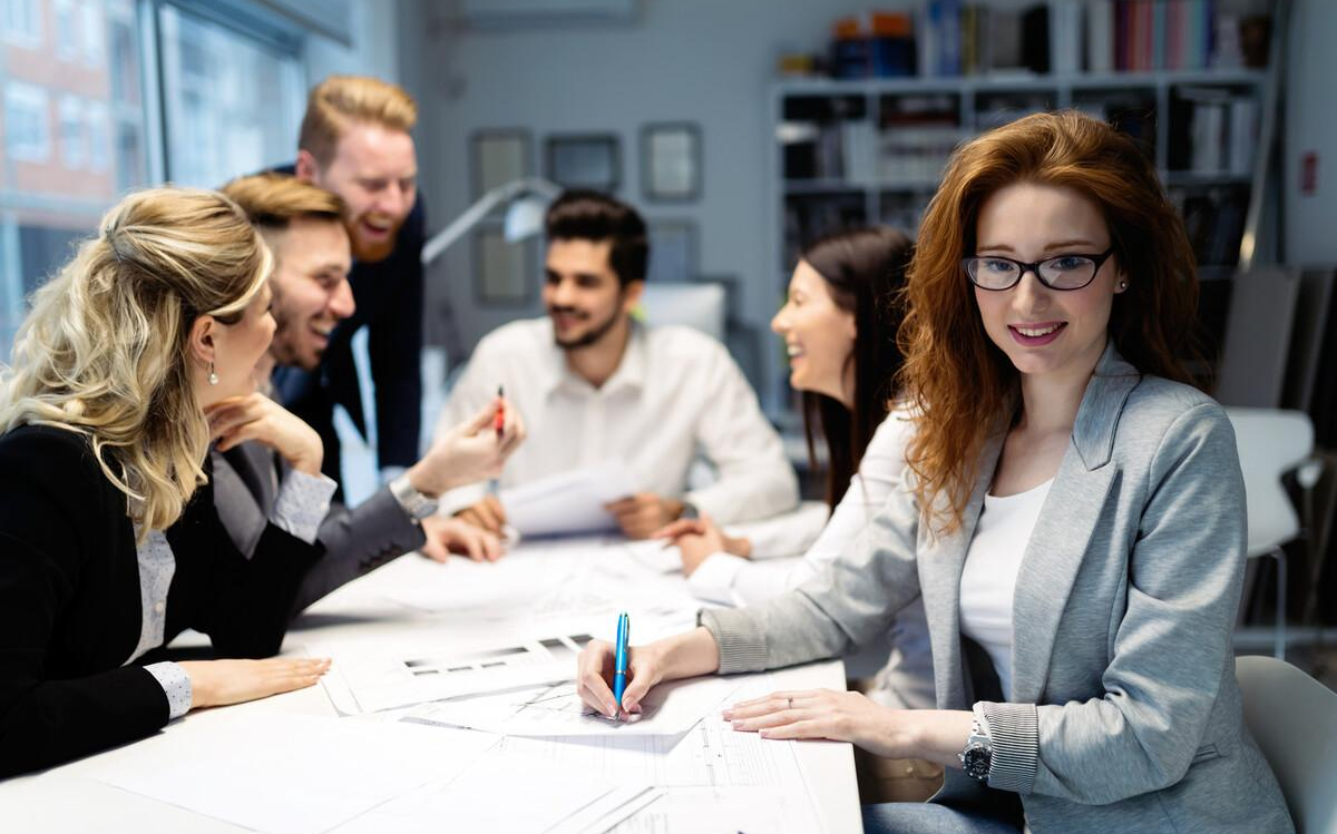 |混迹职场，中庸才是王道，可惜懂的人太少