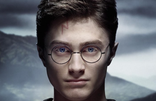 雕刻 被雷劈后身上出现恐怖闪电疤痕，这可比哈利波特的酷多了