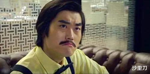 万万|《万万》系列播出八年，配角凭借《扬名立万》一鸣惊人，主角沉寂