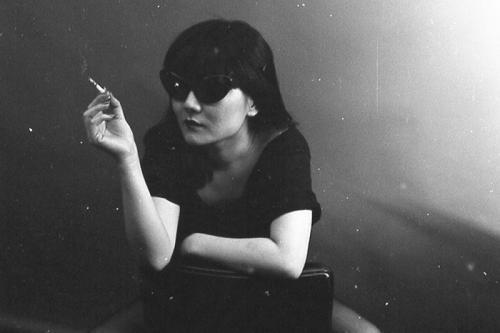 王一博|春晚记忆，费翔首登春晚为何只有上半身镜头？此次表演被封杀13年