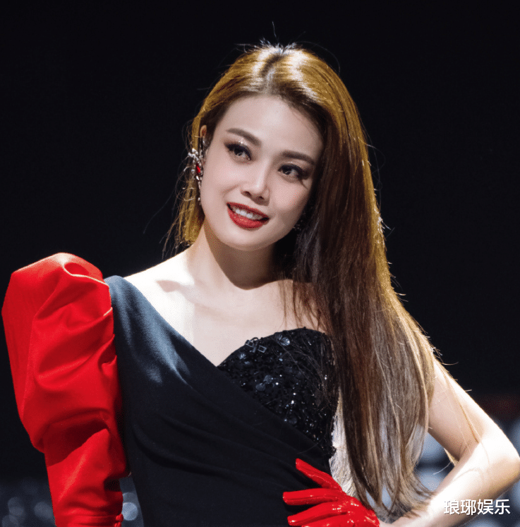 张柏芝|浪姐2成团人气榜单变动大，C位获肖战支持，张柏芝排名第三厉害了