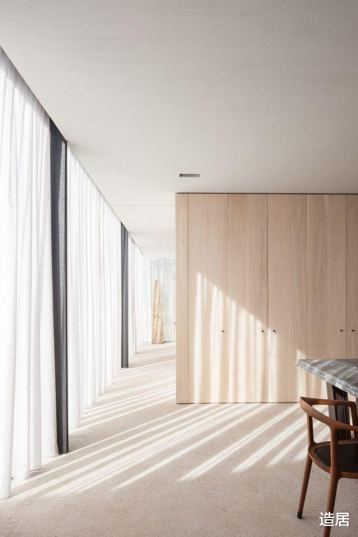 吹爆嵌入式柜体设计，节省了不少空间