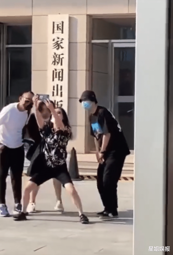 肖战|章子怡刚否认完，又有传《无名》女主是周迅，王一博参演可能性大