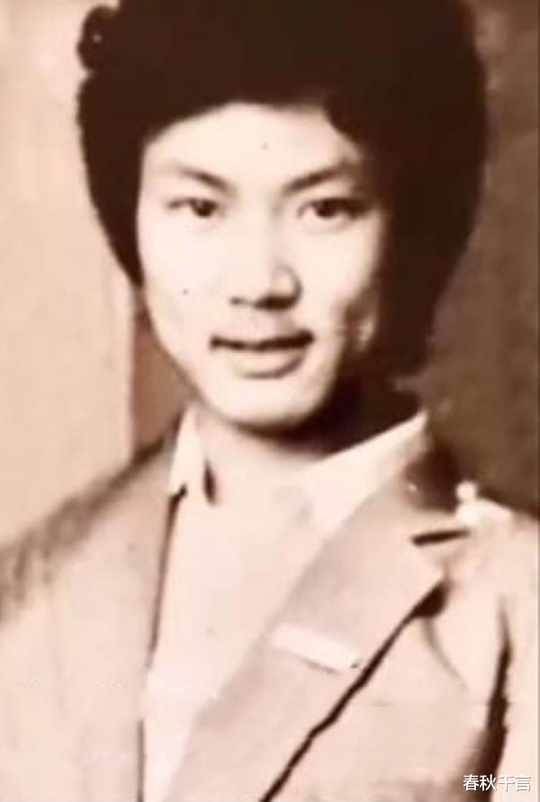 郭冬临|上20次春晚,因8个字被索赔1亿,55岁婚姻成谜,郭冬临如今怎样了