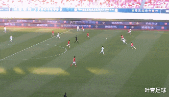 广州队|单刀+凌空斩，2-0！广州队锁定前3：青训爆发，打脸质疑者