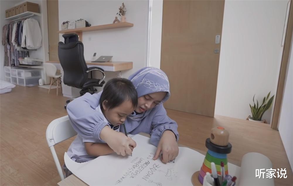 听家说|1家3口住进66㎡“白房子”:双层开放式设计,面积不大却干净整洁