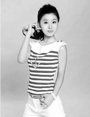 李小萌|出道19年从不接吻戏，初吻留给老公，被称为“最干净的女星”