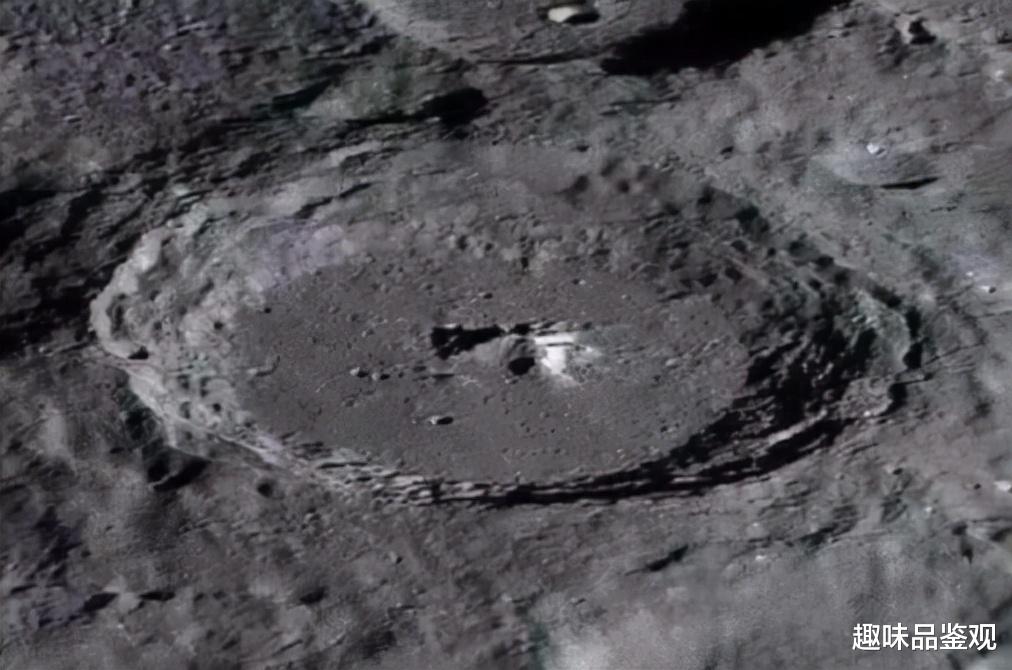 月球背面新发现！嫦娥四号发现巨大金属块，属于外星文明？（上）