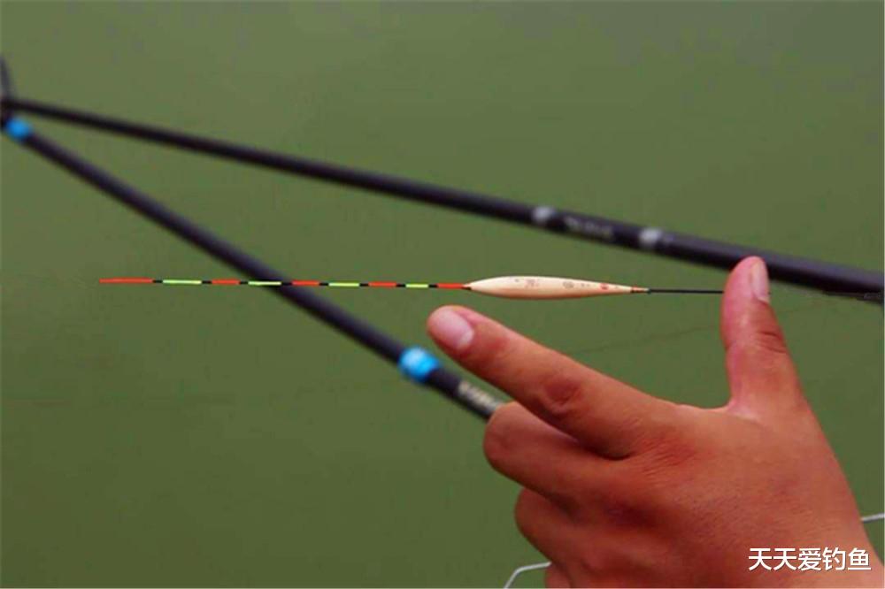 水皮|手竿拉白条，最好钓水皮，当飞铅钓遇上钓行程，一个小时三四斤！