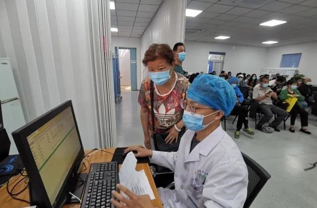 童书小窝|新冠疫苗第一针还没打的人现在可以打吗