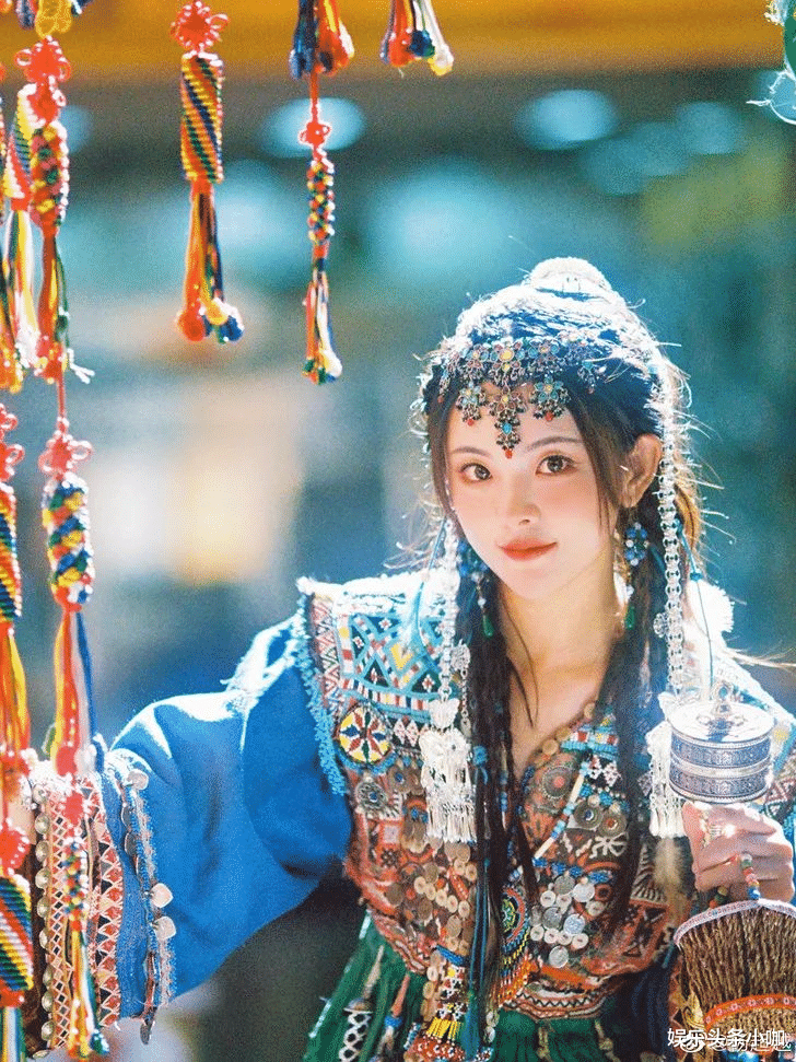 章子怡|最强的模摄cp，杨超越强行捧红她？