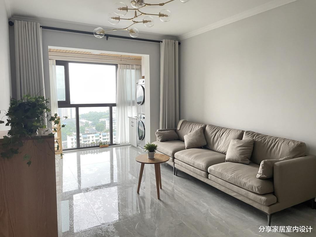 分享家居室内设计|越来越流行原木北欧风，极简装修，不吊顶不做电视墙，省钱又耐看