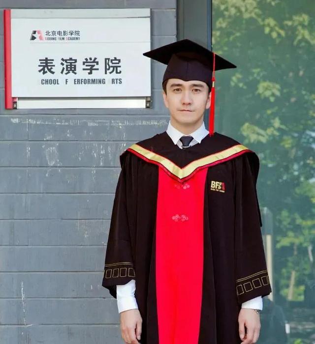 郑爽|郑爽凭一己之力，惹怒央视、广电遭封杀：她自毁前程，败在这8字