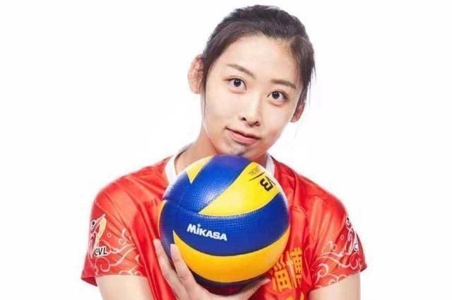 丁霞|中国女排赚大了，二传涌现新生力量，未来接班丁霞，两人恐遭抛弃