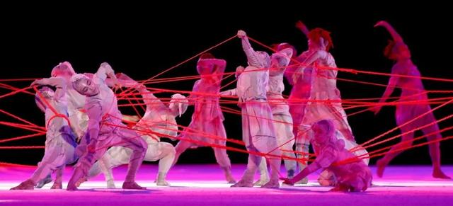 小朱聊育儿|欧洲记者这一刻令日媒炸锅，北京奥运会背景扎眼：一直用到了今天