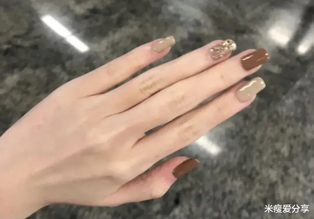 美甲 海底捞最热门的16款美甲，还不快来抄作业！
