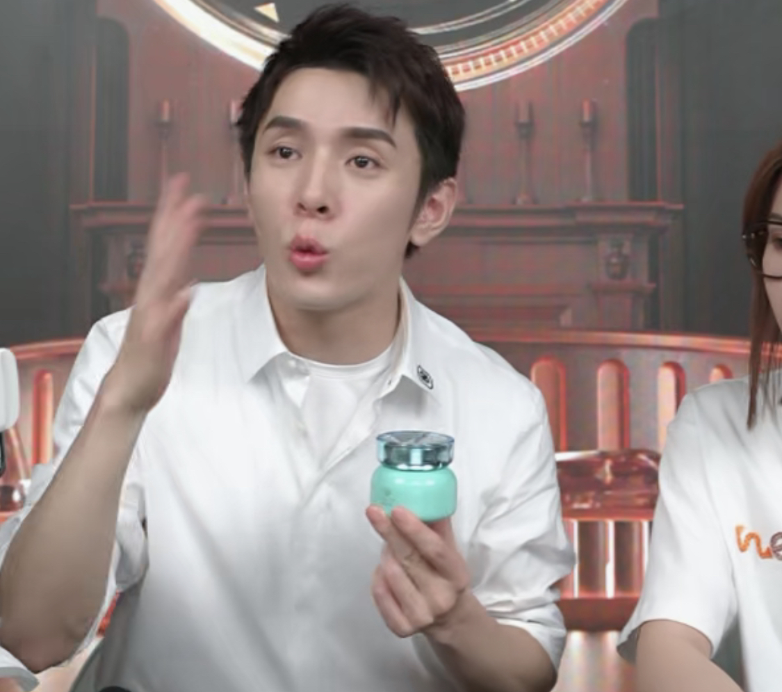 仙女棒美妆号|敷一次清洁面膜等于洗3次脸,李佳琦:定期清洁,疏通毛孔,远离黑头和闭口!