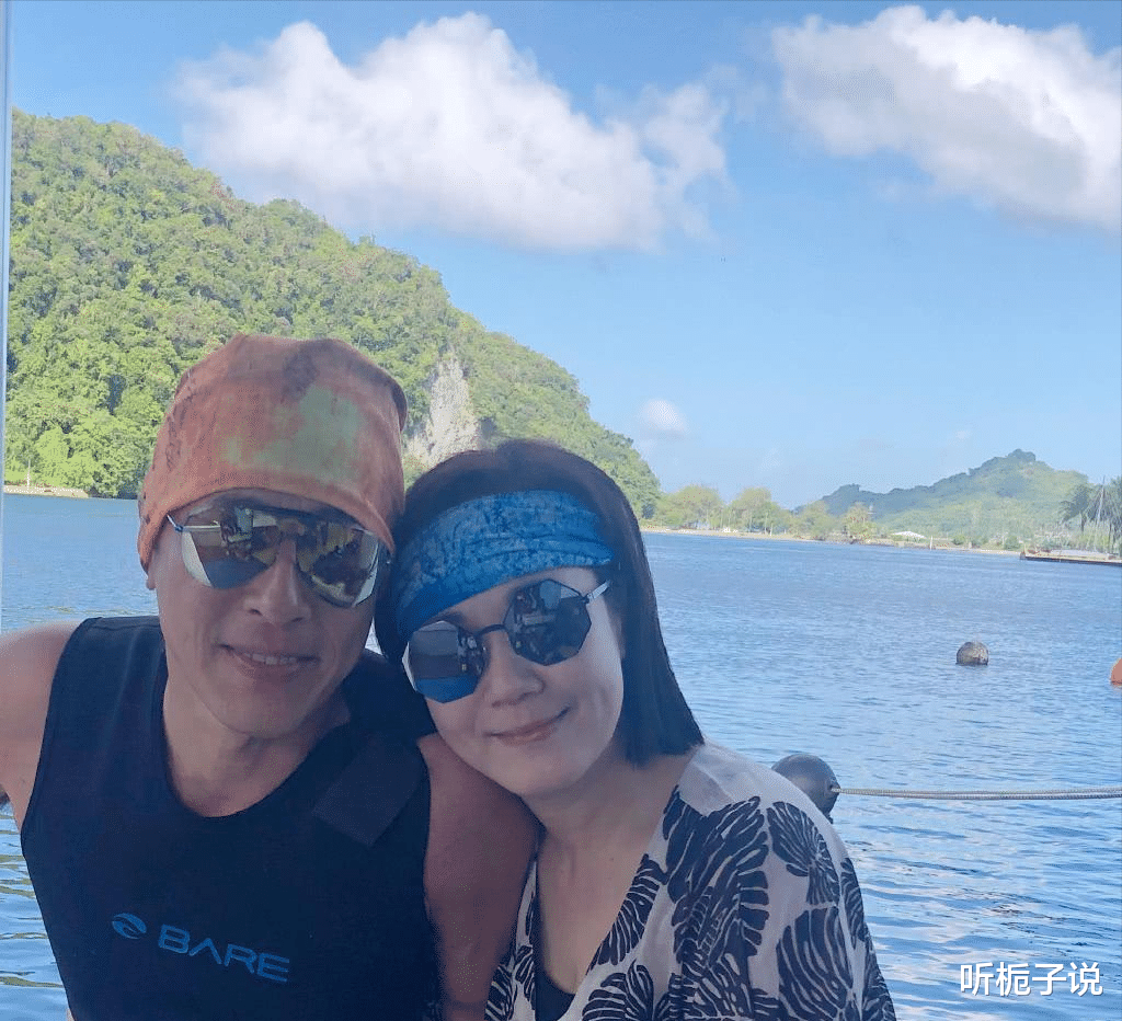 万绮雯|51岁依旧年轻，非甄子丹不嫁的万绮雯，最终还是嫁给了属于她的爱