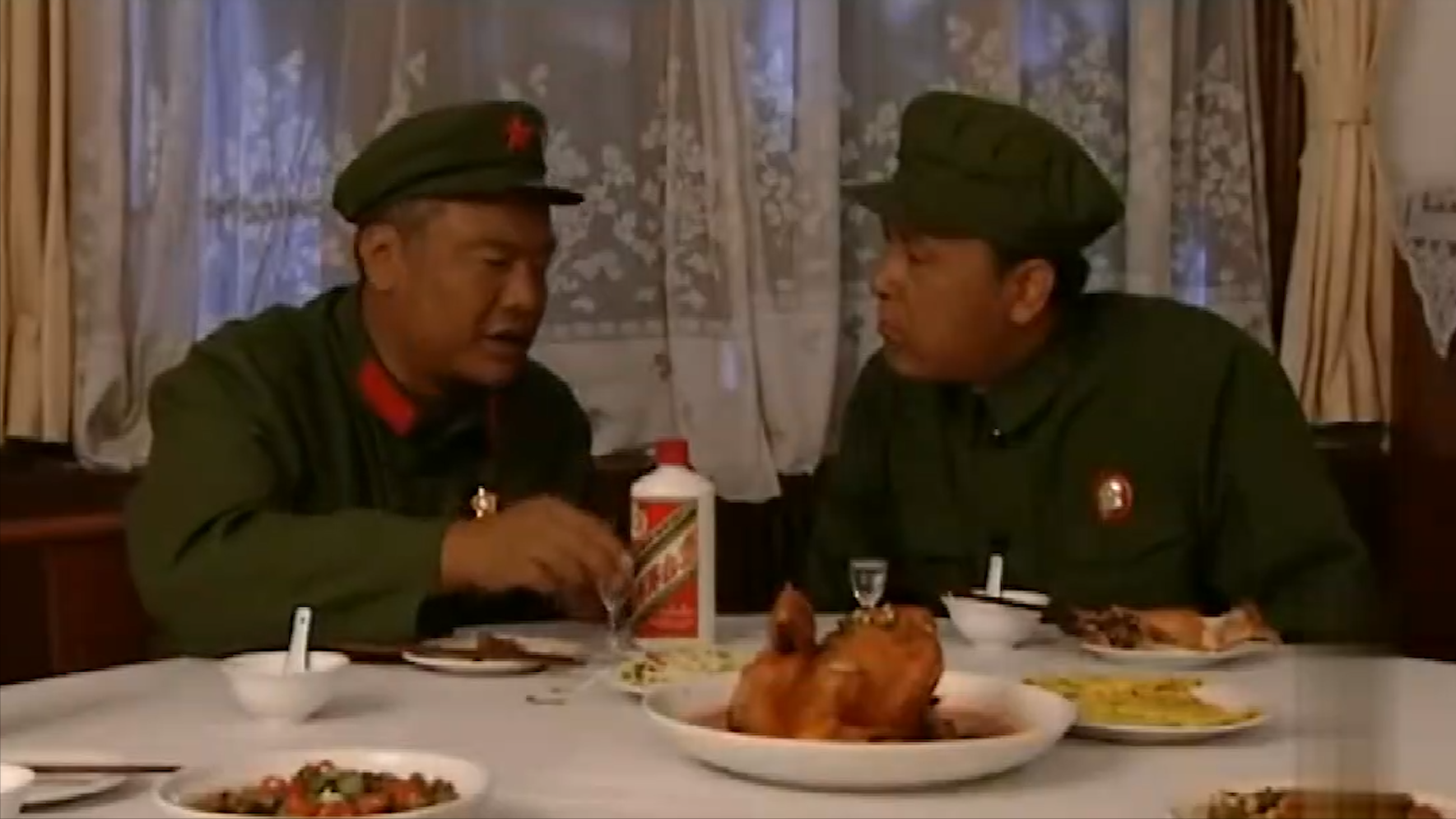 许世友|1976叶剑英问许世友:能指挥南京军区吗?许世友:司令是我的保镖