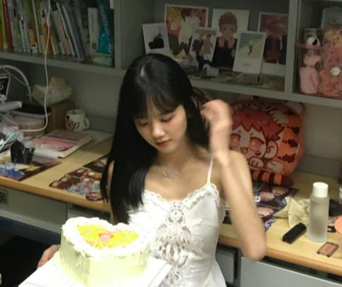 EXO|纯欲的天花板井川里予：被扒黑料却仍吸粉千万，她还能火多久？