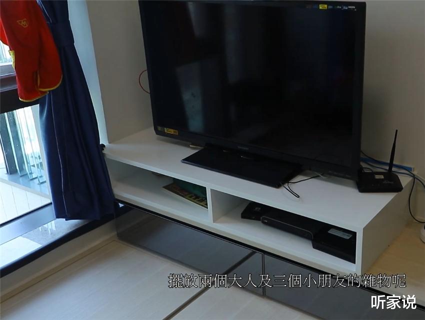 听家说|香港1家5口挤在30㎡蜗居,巴掌大的家功能齐全,半平米也不敢浪费