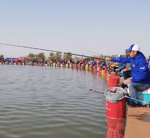 |一两鱼, 八万块! 啥鱼这么贵, 问韩跑跑就知道了, 竞技钓鱼就这么残酷