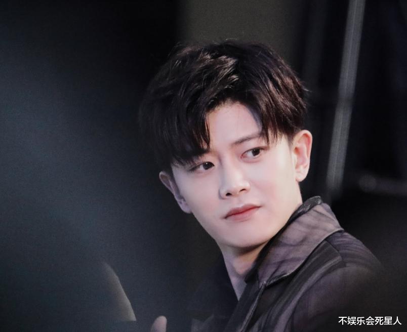 邢菲|顾川要来了？任嘉伦邢菲语音通话已曝光，悲惨总裁倒追职场菜鸟