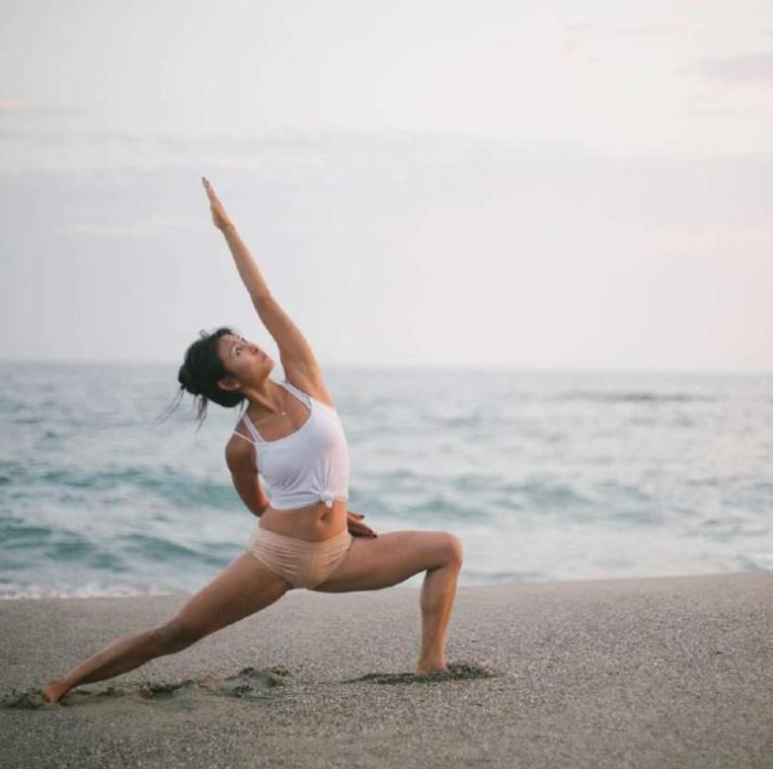 抗生素|在户外练习瑜伽是什么感受？体会身心合一的境界，享受自然的恩赐