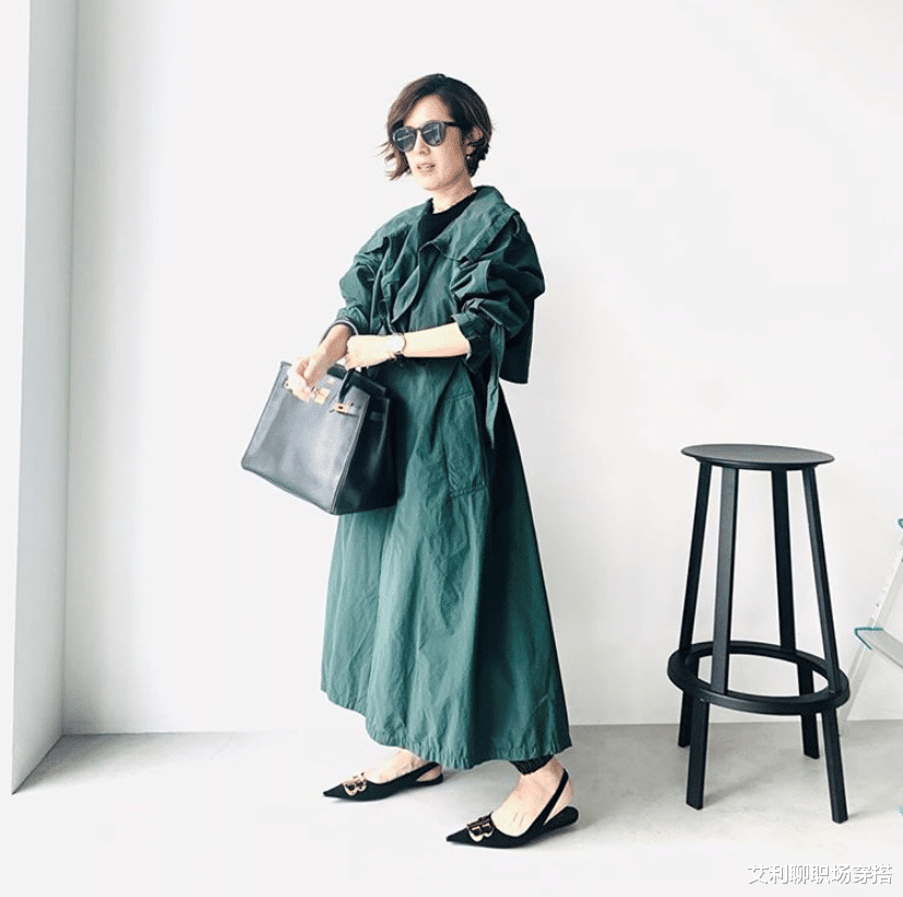 穿衣搭配|50岁女性教会我们的美丽法则，是自信与智慧兼具的风范，让魅力持续