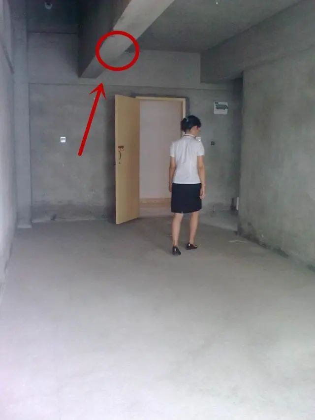 家有横梁太丑又不能砸,教大家三种设计方案,照着装就行了