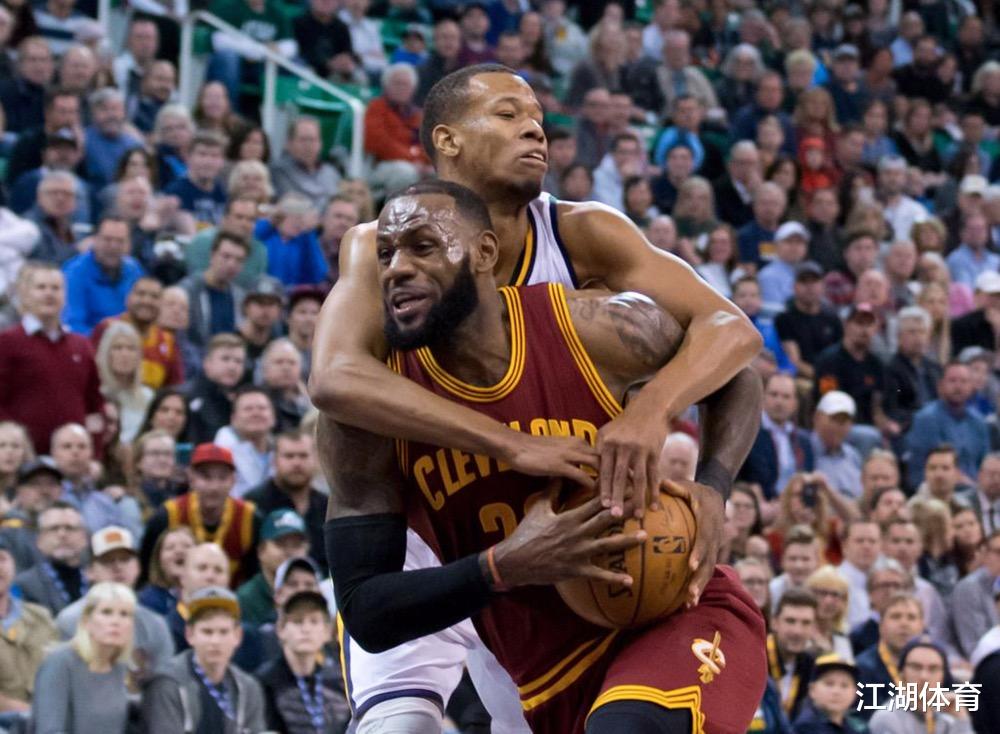 爵士队|生涯少赚1个亿?别折磨他了,6年打出2次巅峰,最长才117天