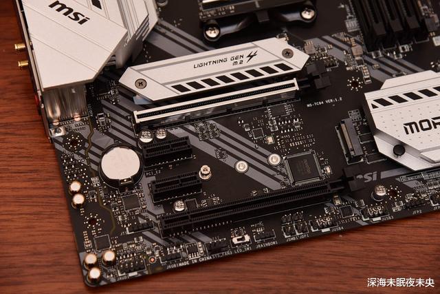 显卡|最新与其无端加价,不如顶格购买!蓝宝石超白金RX6900XT评测