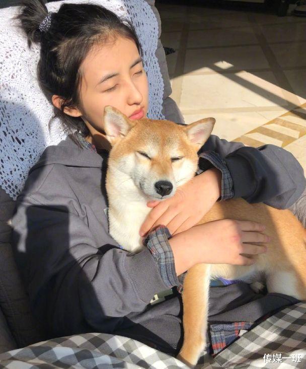 赵丽颖|左眼哀伤落泪，右眼恐惧泪止！19岁的张子枫，演技绝了