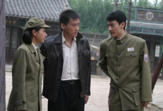 李光洁|李光洁：我娶过郝蕾，负过殷桃，最终和《欢乐颂》中的她修成正果