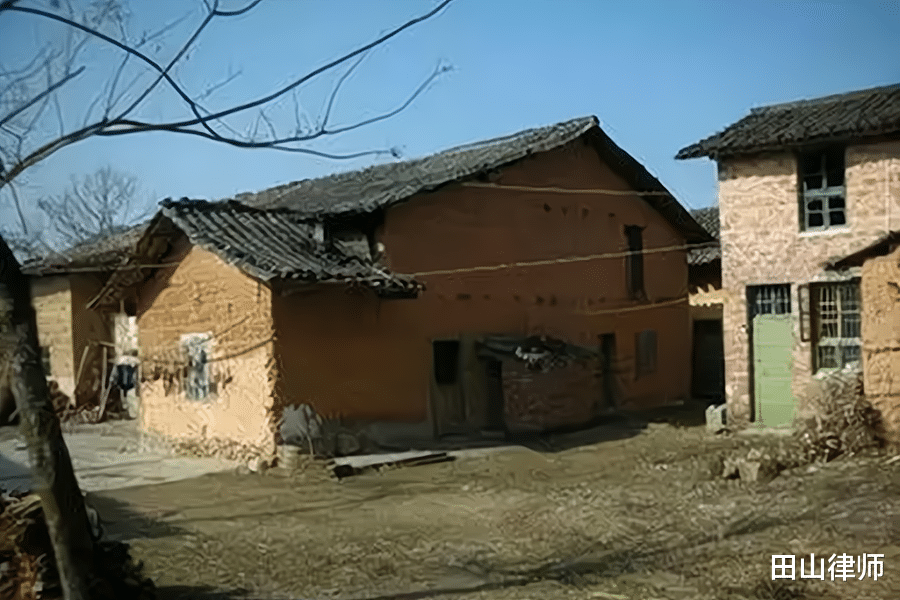 赡养费 谎称丈夫外出打工的儿媳，残杀丈夫后抛尸化粪池，二十年后真相大白