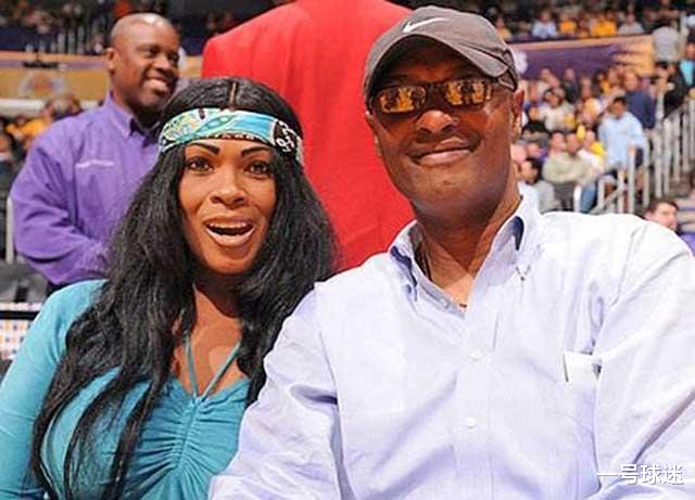 科比·布莱恩特|瓦妮莎不应该！名人堂仪式科比爸妈没有收到邀请，二老对外诉苦