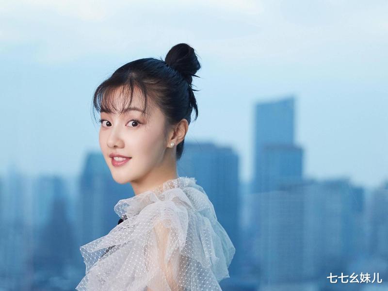 王鹤润|曾是高颜值学霸，进入娱乐圈作品不断，90后小花王鹤润未来可期