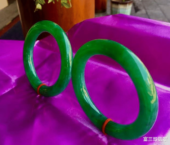 翡翠|2021年最适合购买的珠宝还是翡翠吗？行家告诉你！