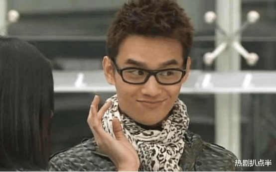 华晨宇|?都说帅却越看越怪的男星！瘪嘴斗鸡眼鞋拔子脸，王凯华晨宇都在列