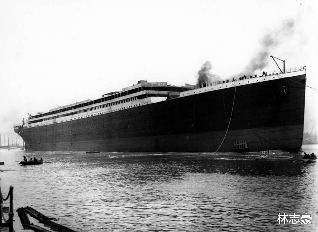泰坦尼克號從未發表過的珍貴照片：要撞上的冰山，船上散步的乘客-圖2