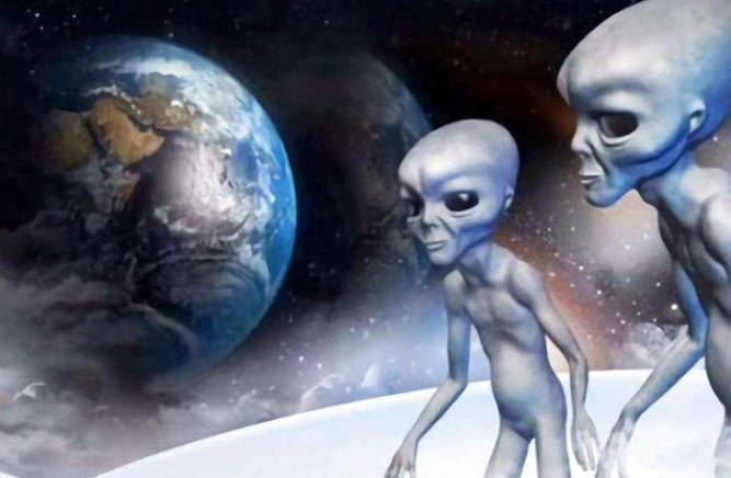 地心人 UFO频繁出没海上，地底很有可能存在地心人，科技程度远超人类