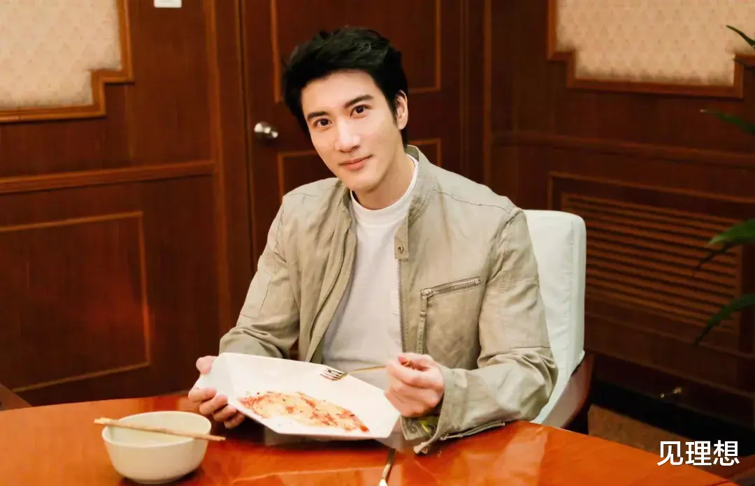 小姐姐|王力宏发文道歉退圈，李靓蕾再发文揭穿男方谎言！