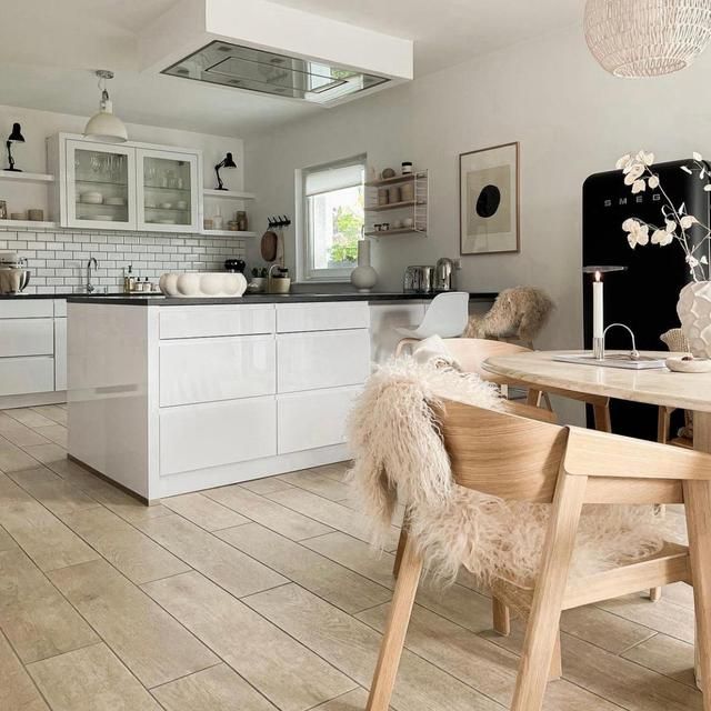 北欧一女主晒出400平住宅火了：全屋精致轻奢，一进屋就被迷住了