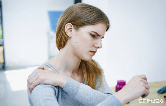 肝脏|多名肝胆专家再三强调：身上出现“2痛1痒”，多半肝脏已病变，莫忽视