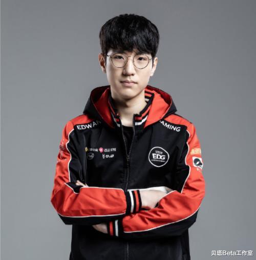 超级机器人大战30|不怕被LCK网友喷！Ray发文力挺：希望EDG可以夺冠！祝他们有好运