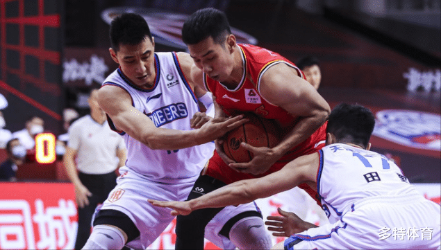 广东男篮|广东宏远闷声发大财！25+9八一锋线野兽接近加盟，朱芳雨这招太绝