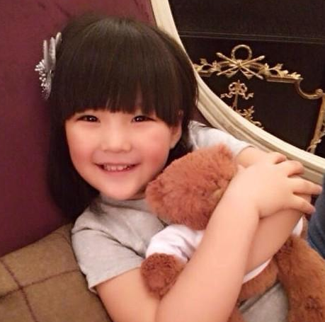 王诗龄|有一种“整容”叫王诗龄长大后，虽获马拉松第一，但颜值大变样了