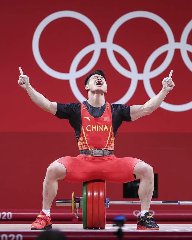 石智勇|人生赢家！奥运冠军石智勇求婚成功，女友1米75身材高挑酷似王鸥