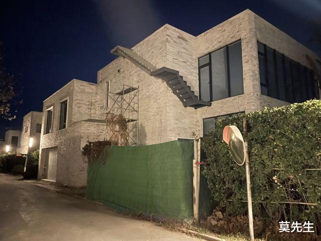 花132万改成红砖毛坯房后续：设计师自住房涉嫌违建，要翻车了？